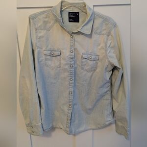 American Eagle Light Denim Shirt Size XL